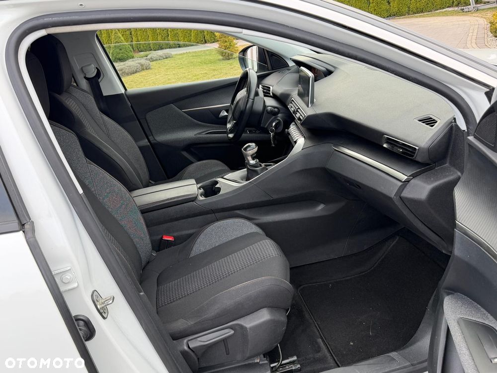 Peugeot 3008 BlueHDi 130 Stop & Start Allure Business-Paket - 19