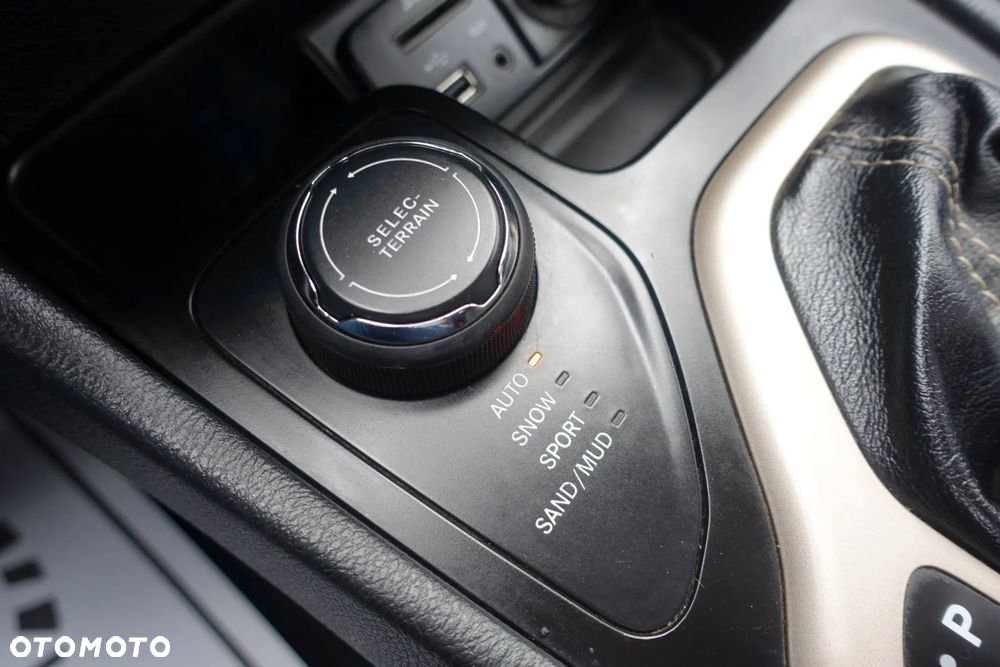 Jeep Cherokee 2.0 Multijet Active Drive I Automatik Limited - 24