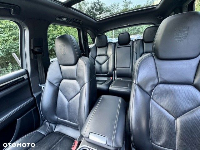 Porsche Cayenne Diesel Platinum Edition - 11