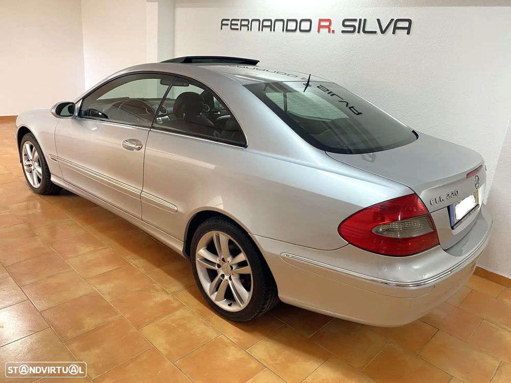 Mercedes-Benz CLK 220 CDi Avantgarde - 2