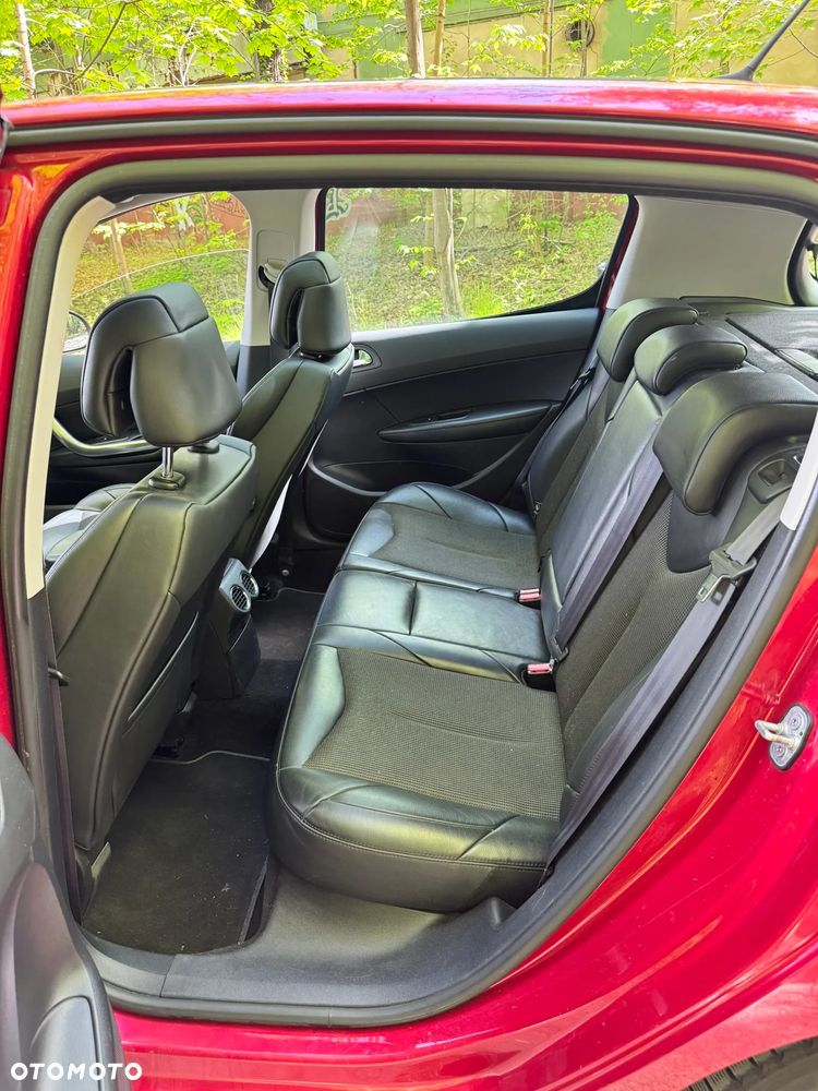 Peugeot 308 1.6 Premium Plus - 16