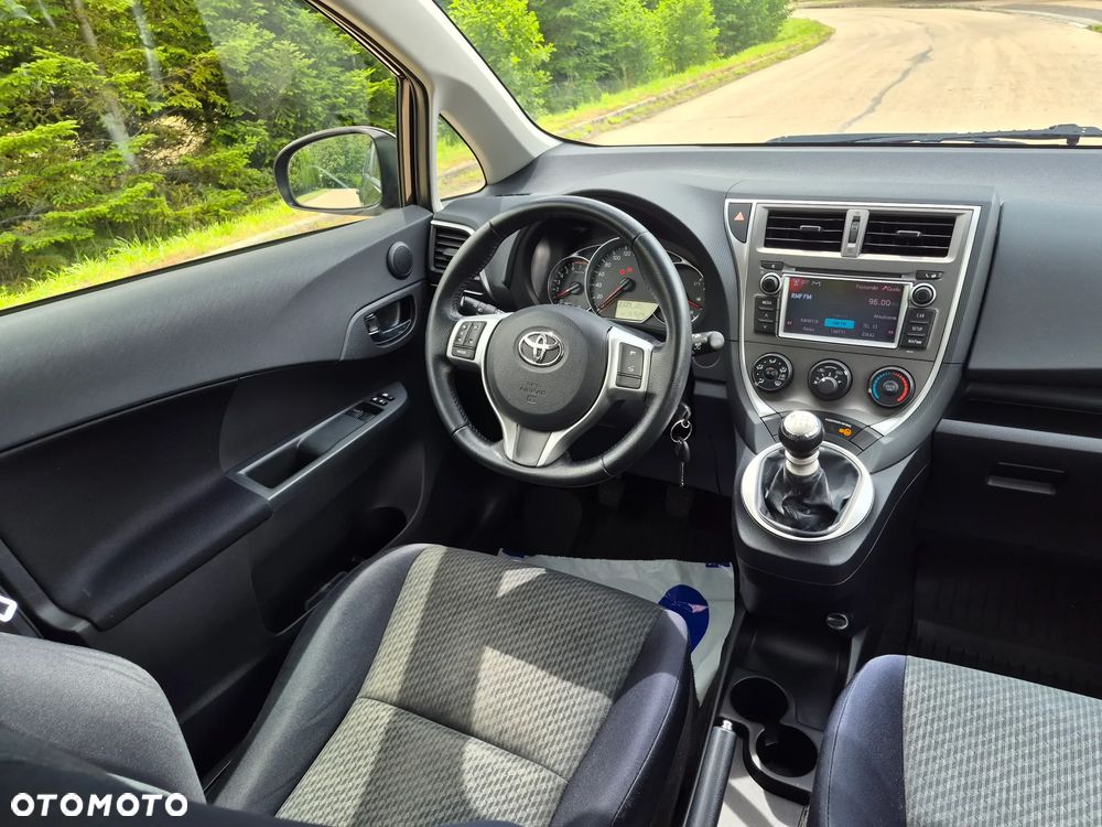 Toyota Verso S 1.33 VVT-i Club - 10