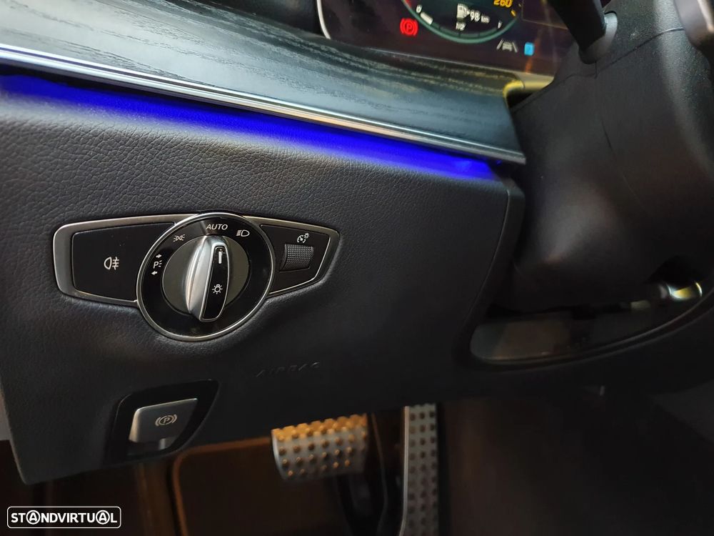 Mercedes-Benz E 300 de T 9G-TRONIC AMG Line - 16
