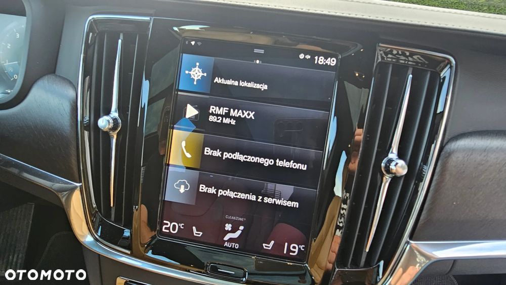 Volvo V90 Cross Country - 28