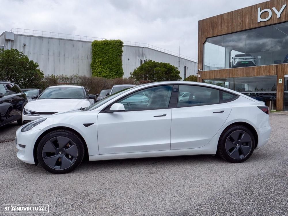 Tesla Model 3 - 9