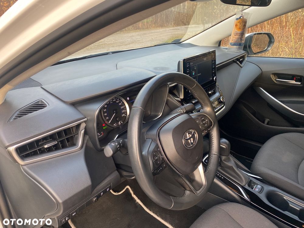 Toyota Corolla 1.8 Hybrid Comfort - 28
