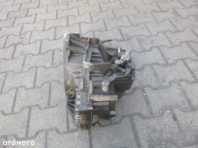 MANUALNA SKRZYNIA BIEGÓW MERCEDES VANEO W414 1.7 CDI - 8
