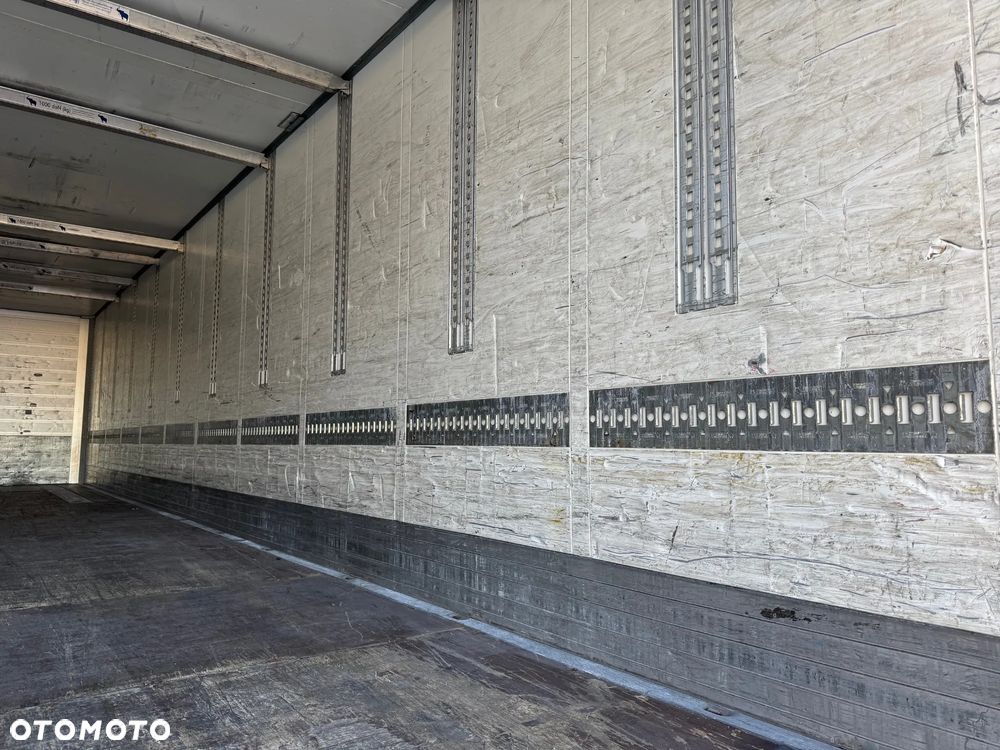Schmitz Cargobull Izoterma , Doppelstock, oś podnoszona, 437.000 km!! - 15