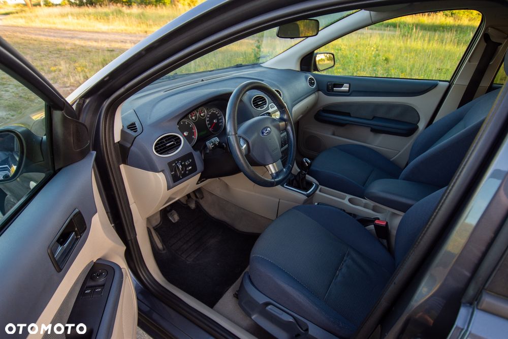 Ford Focus - 16