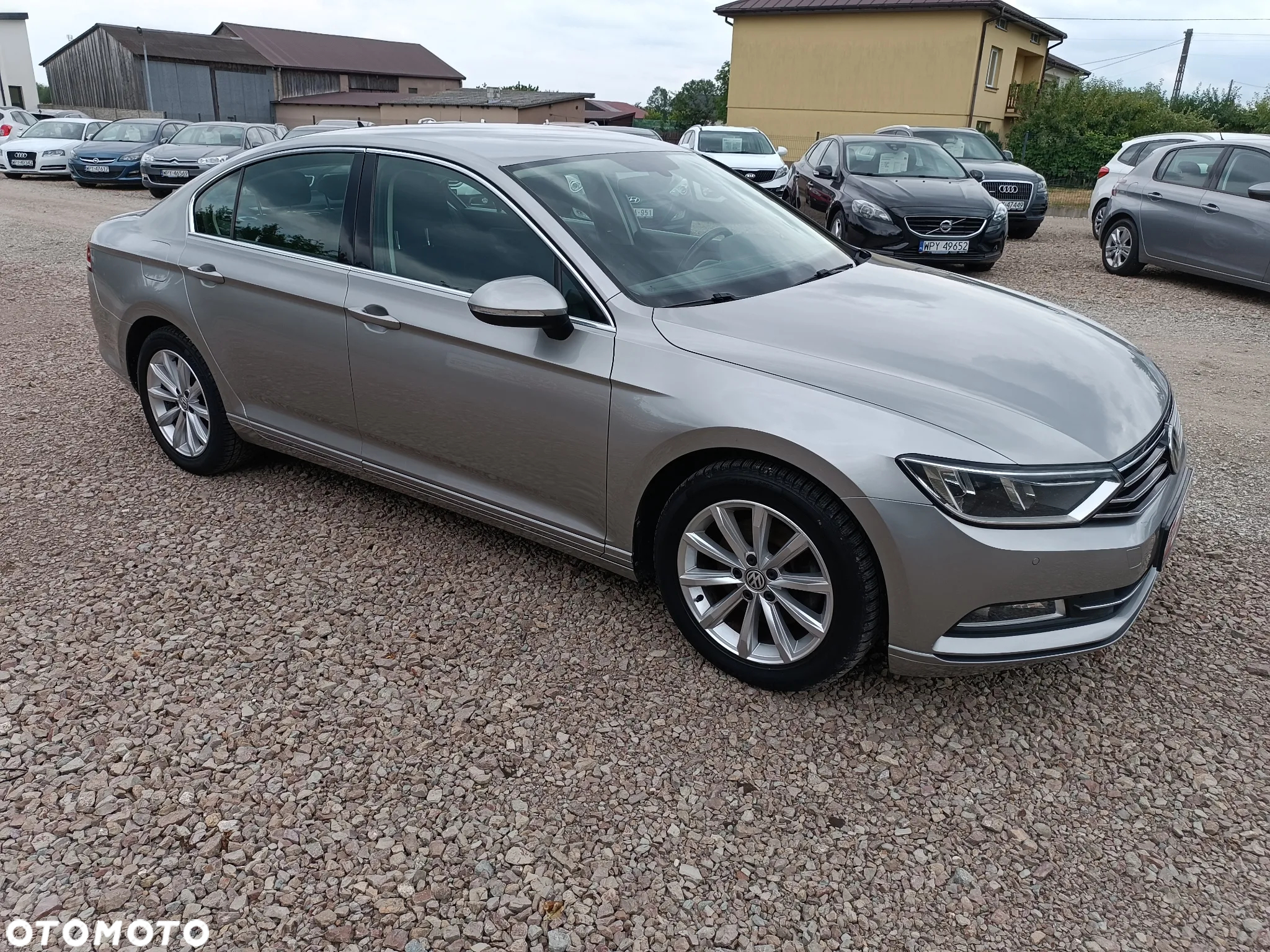 Volkswagen Passat 2.0 TDI EVO Elegance - 13