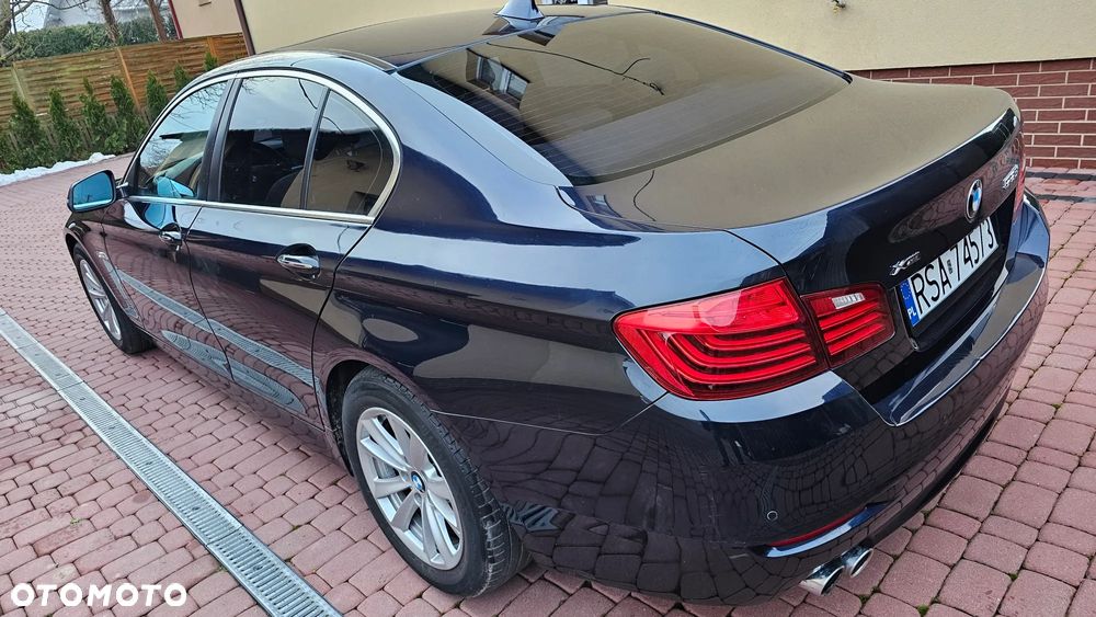 BMW Seria 5 528i xDrive Sport-Aut Luxury Line - 22