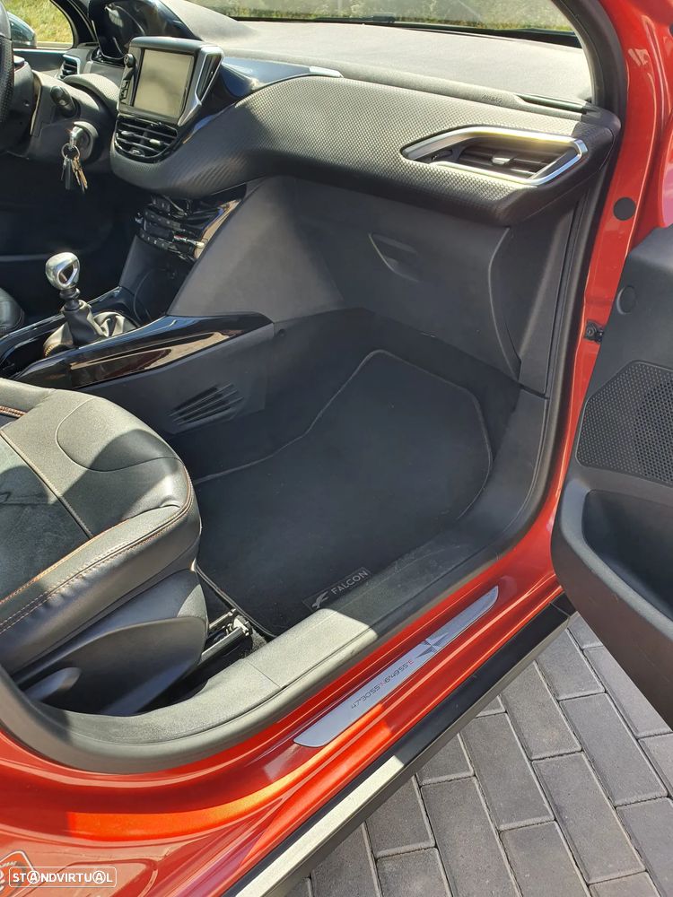 Peugeot 2008 PureTech 130 Stop&Start Allure - 32