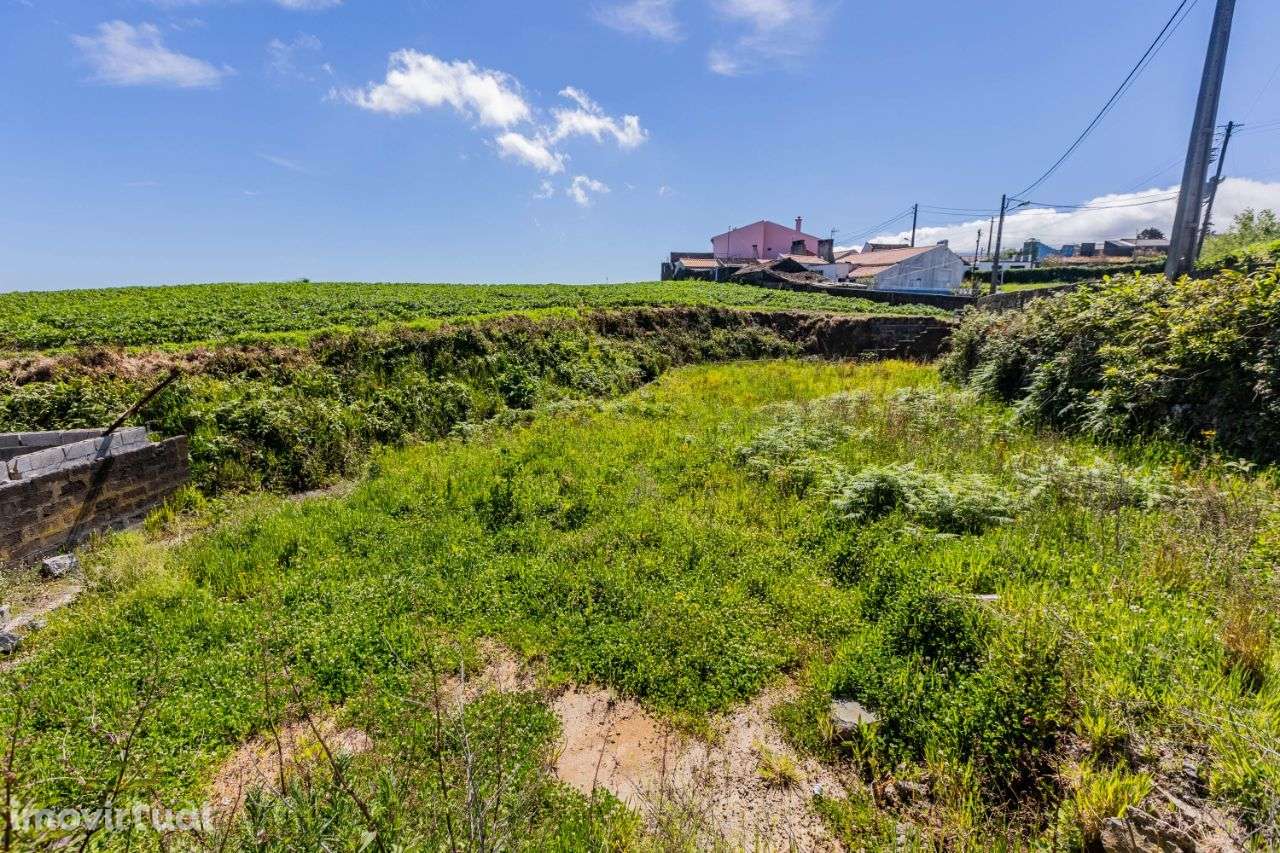 Moradia para recuperar - Grande imagem: 3/6