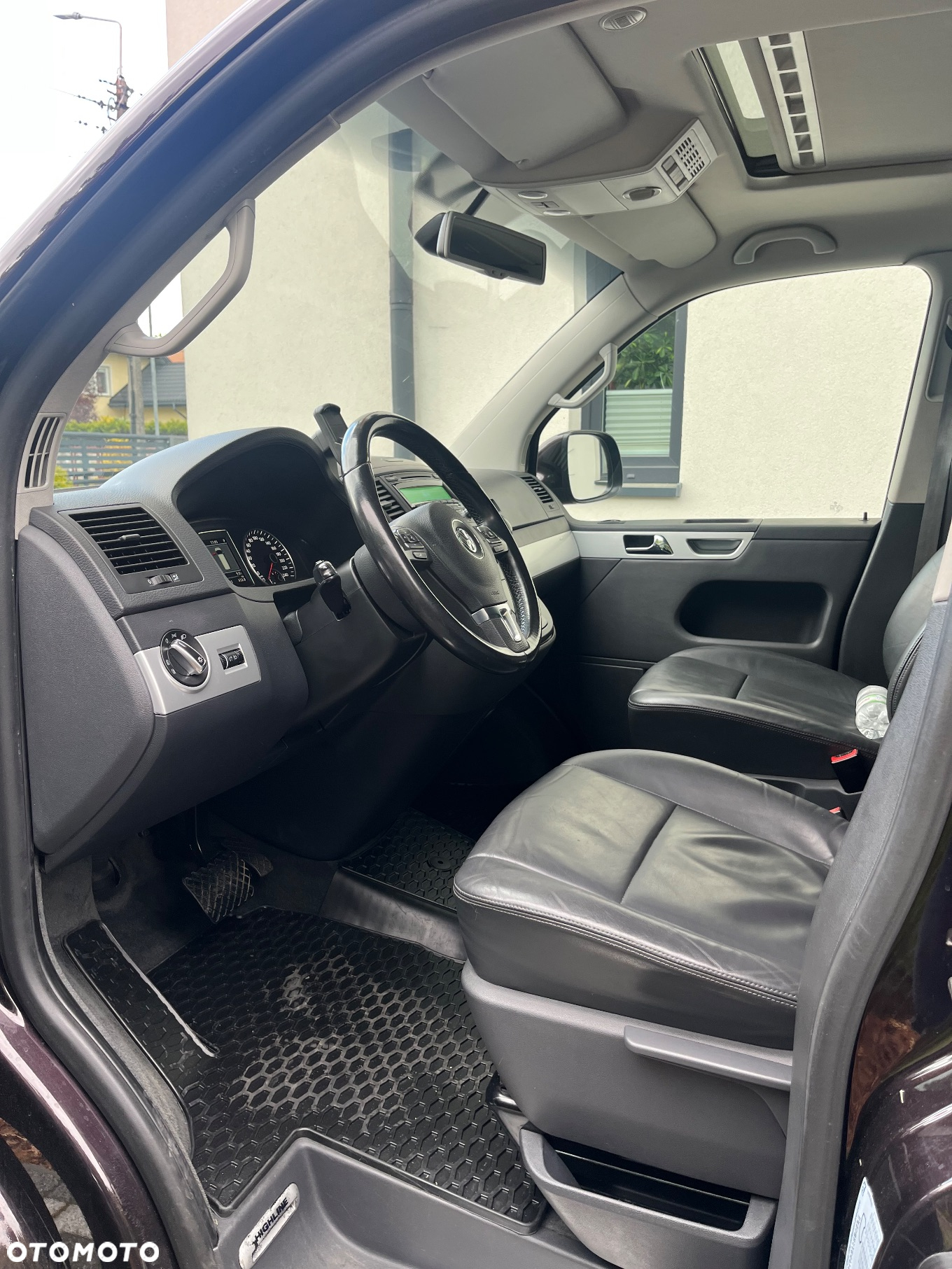 Volkswagen Multivan - 14