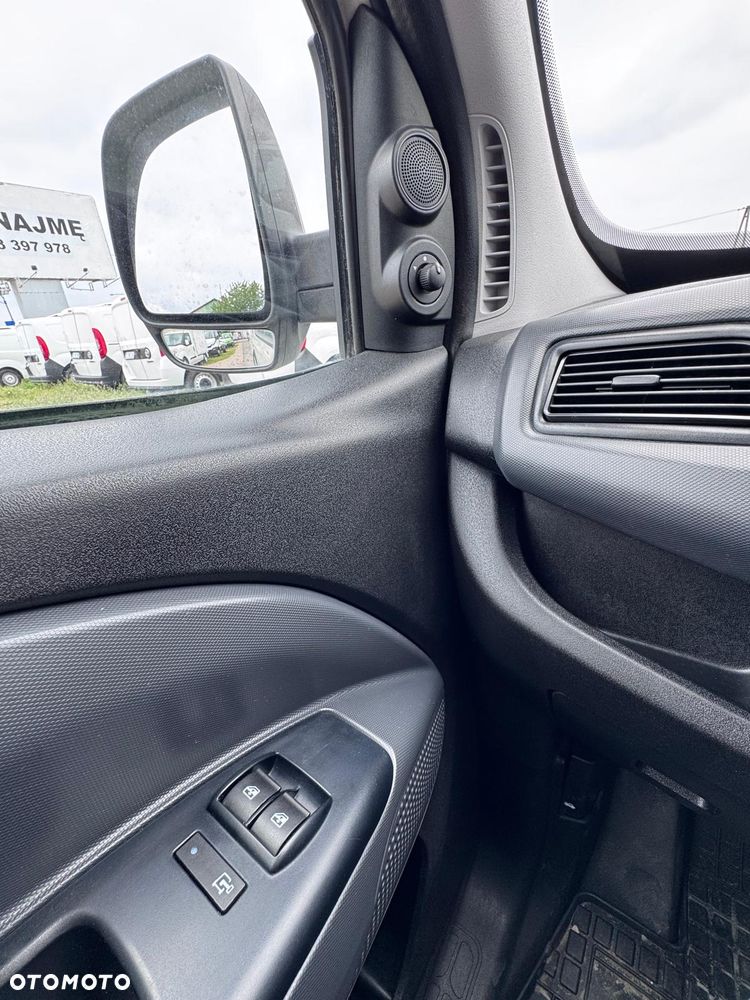 Fiat Doblo 1.3 MultiJet Chłodnia / 230V (146) - 15