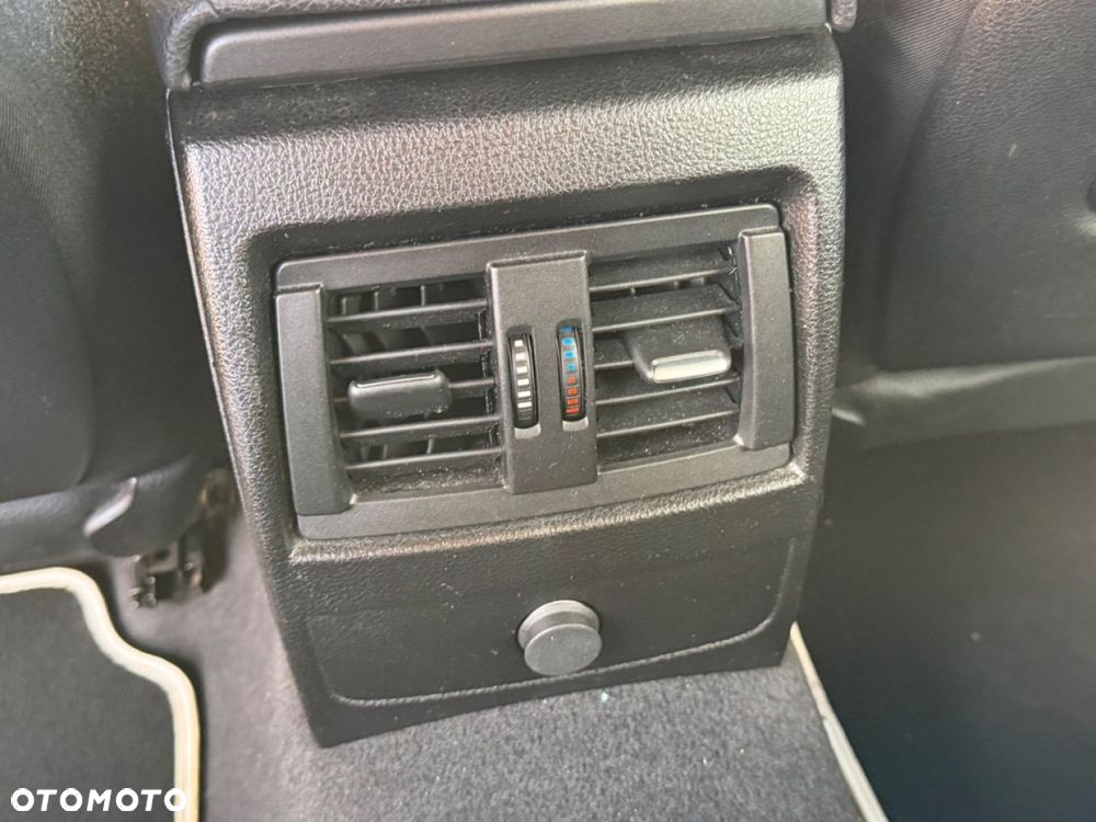 BMW Seria 1 - 21