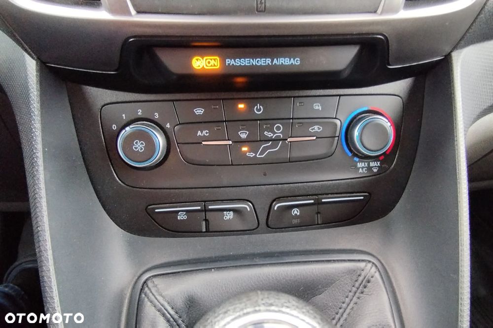 Ford TRANSIT CONNECT - 16