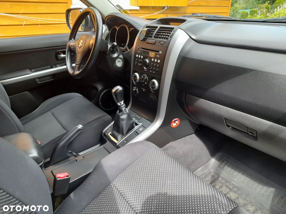 Suzuki Grand Vitara - 16