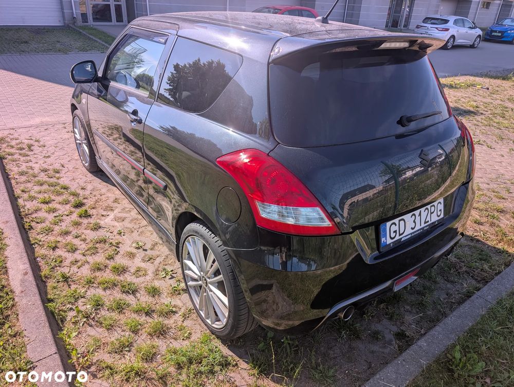 Suzuki Swift - 4