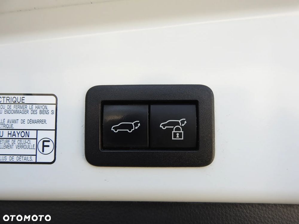 Toyota Corolla Cross 2.0 Hybrid Executive - 25