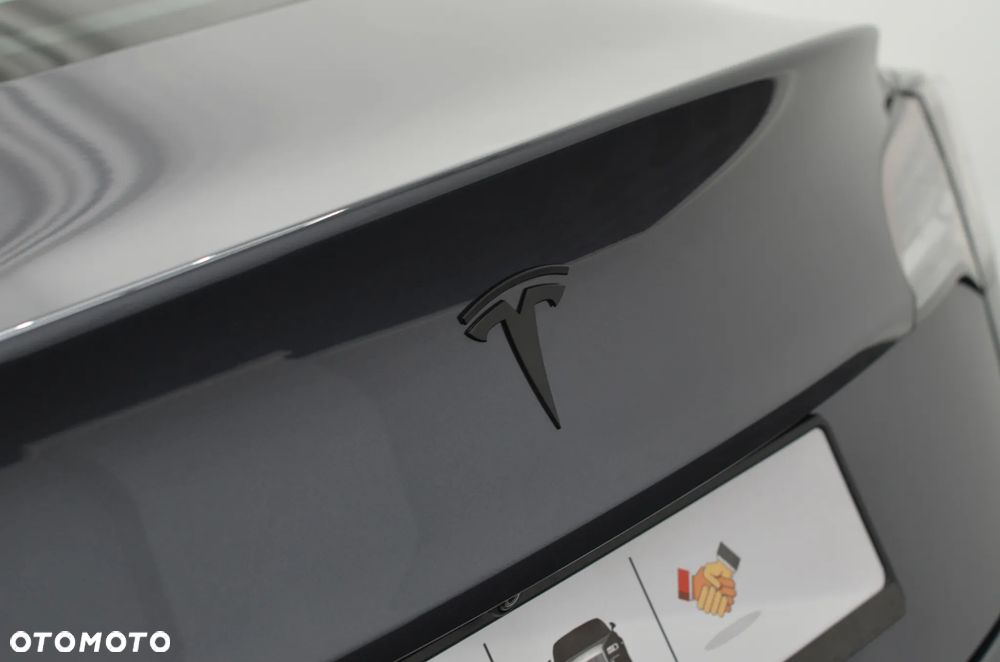 Tesla Model 3 Standard Reichweite Plus Hinterradantrieb - 30