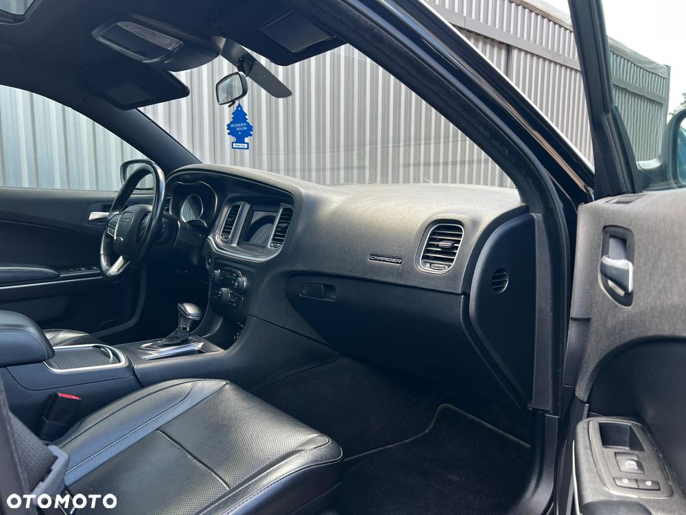 Dodge Charger 3.6 GT - 8