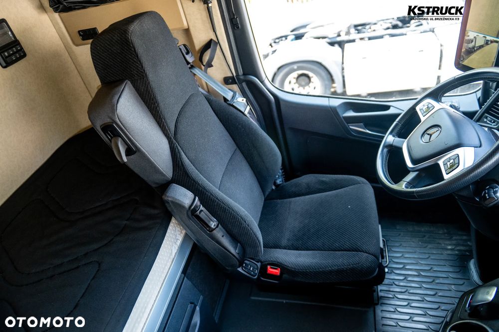 Mercedes-Benz Actros L - 23