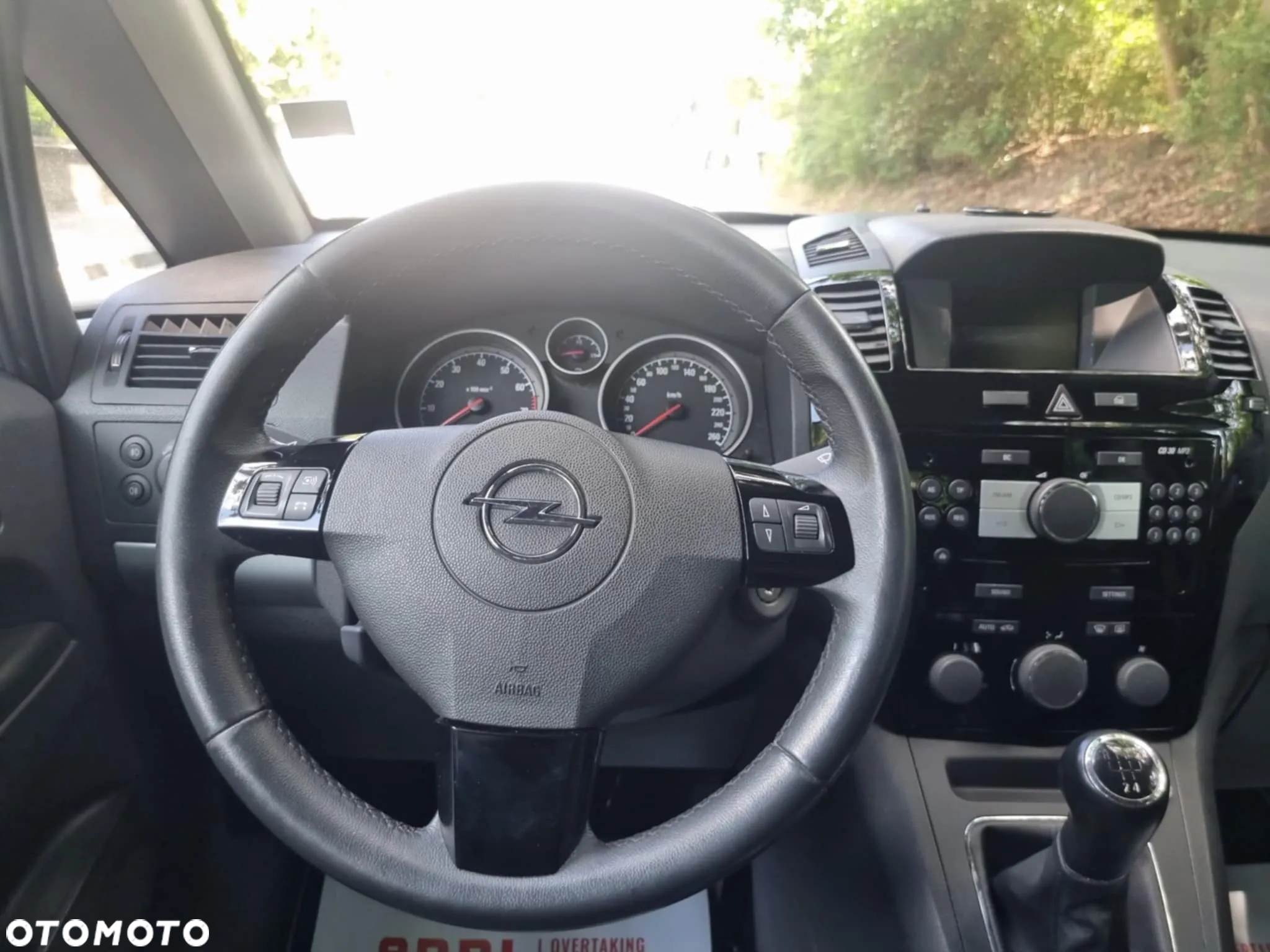 Opel Zafira - 16