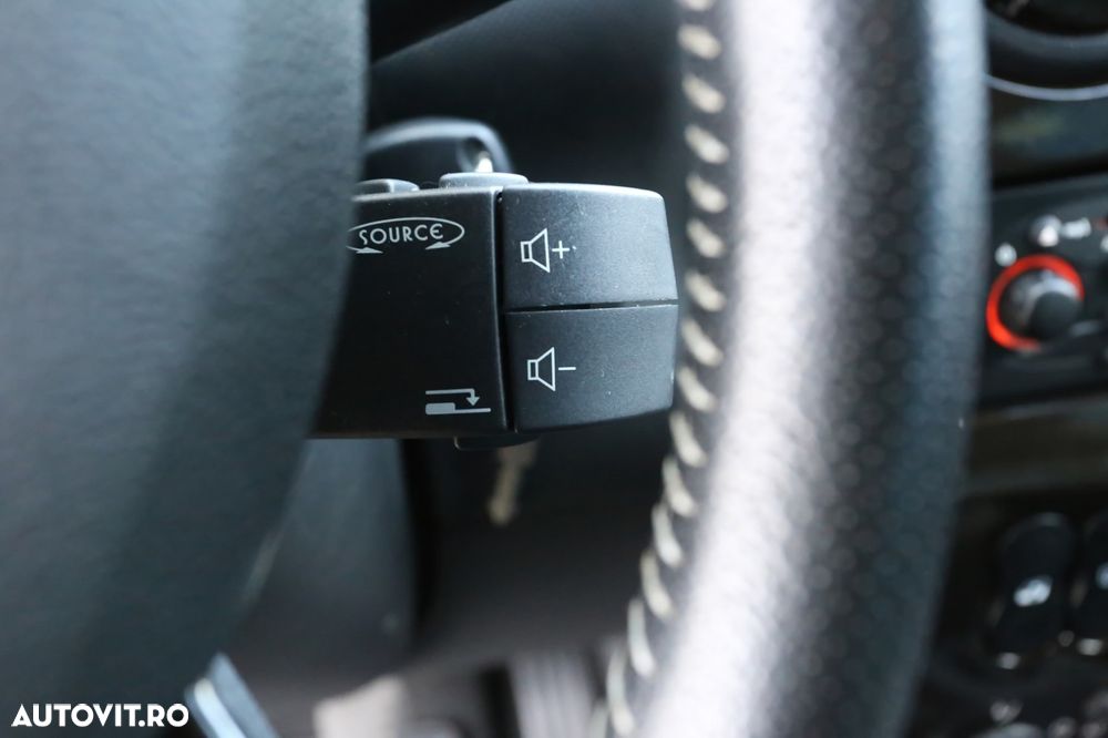 Dacia Duster 1.5 dCi 4x4 Prestige - 22