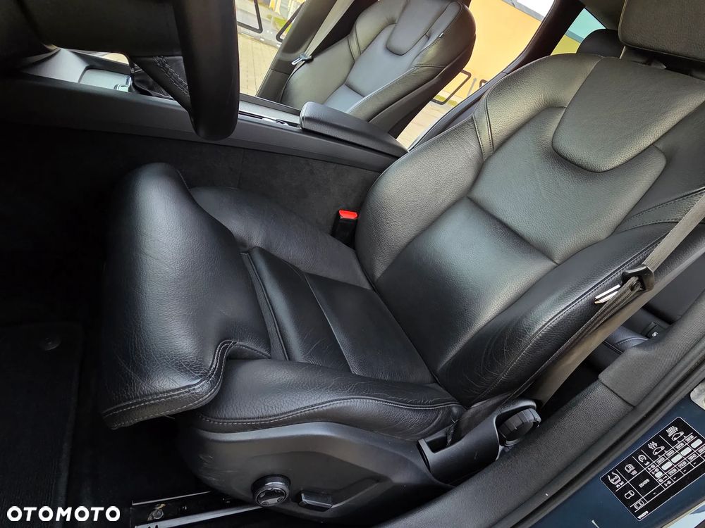 Volvo V60 D4 AWD Inscription - 33