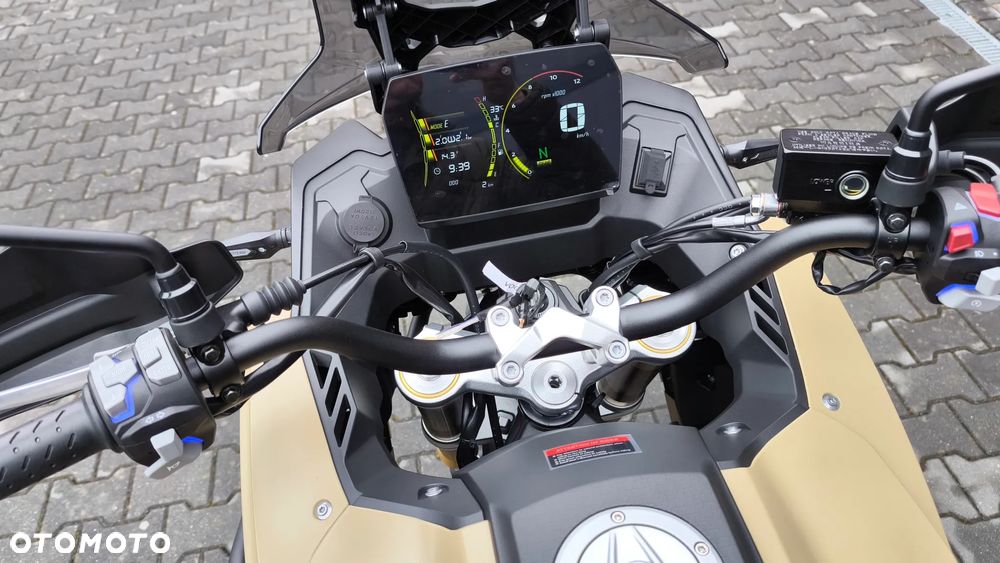 VOGE 625DSX - 7