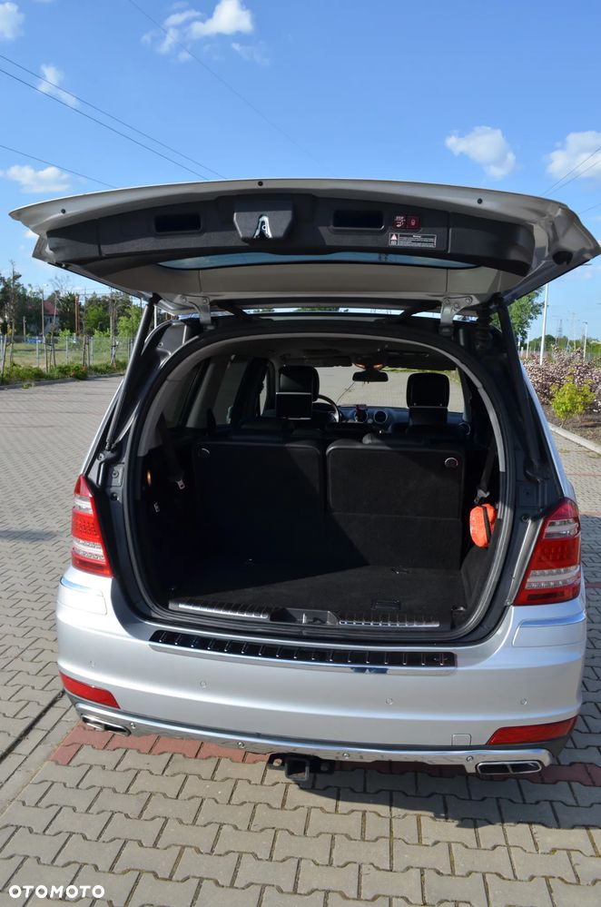 Mercedes-Benz GL 500 4Matic 7G-TRONIC - 16