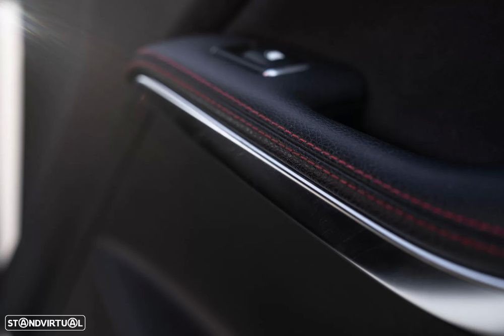 Mercedes-Benz CLA 45 AMG 4-Matic - 13