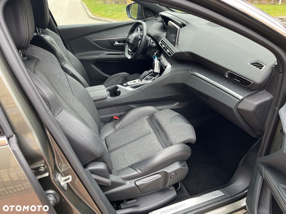 Peugeot 5008 1.6 PureTech Allure S&S EAT8 - 10