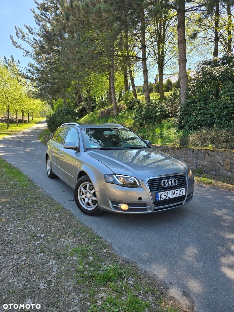 Audi A4 Avant - 1