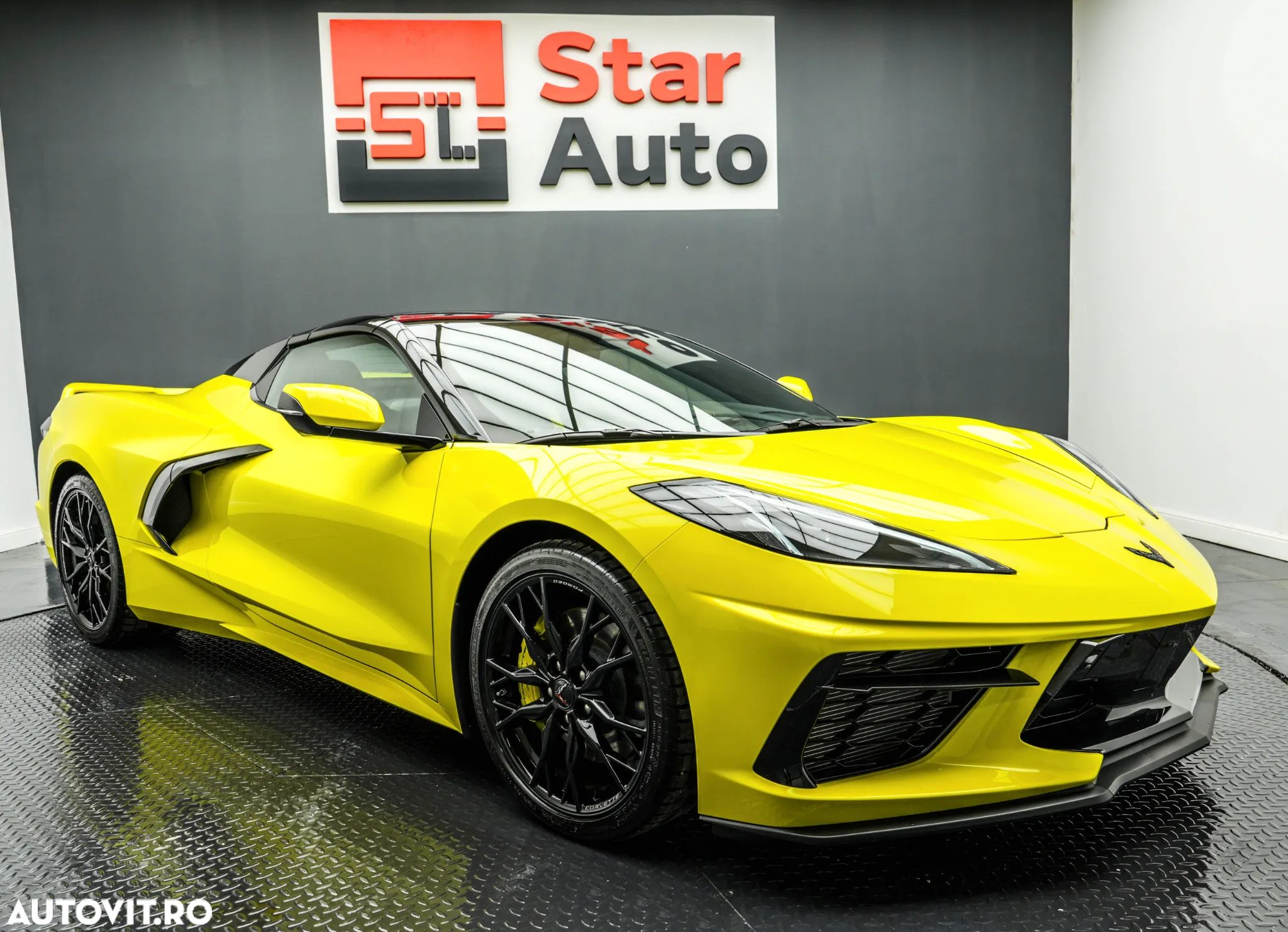 Chevrolet Corvette - 4