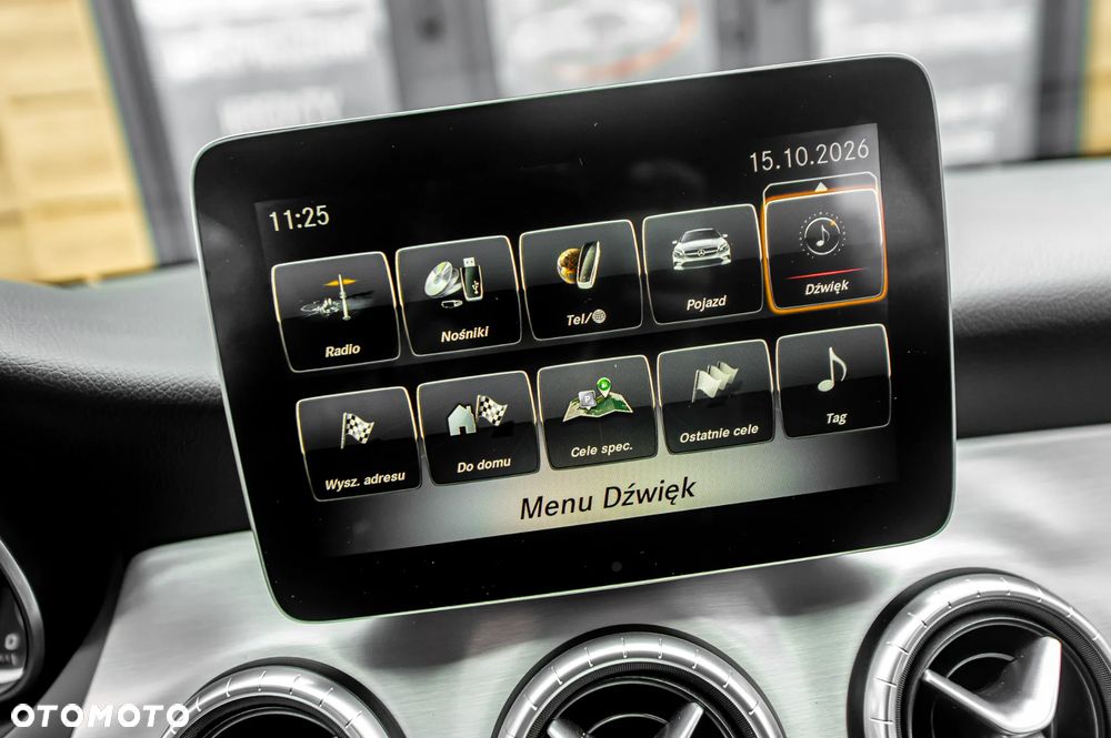 Mercedes-Benz CLA 250 4Matic 7G-DCT AMG Line - 34