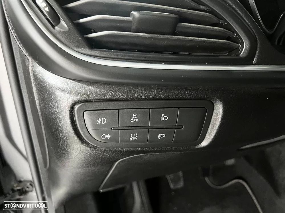 Fiat Tipo Station Wagon 1.3 M-Jet Lounge - 18