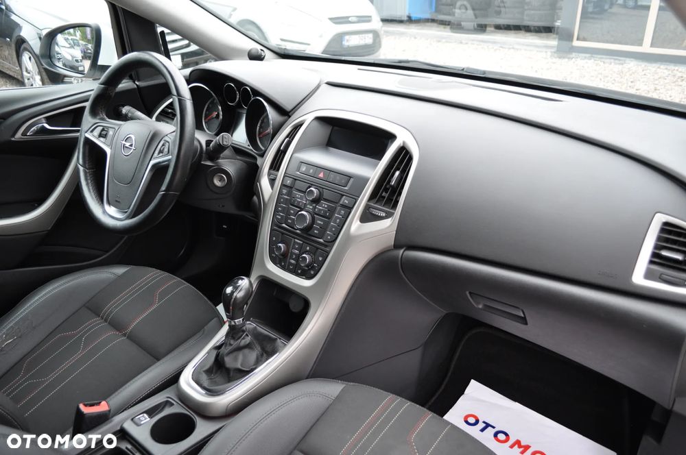 Opel Astra 1.4 Turbo Sports Tourer 150 Jahre - 16