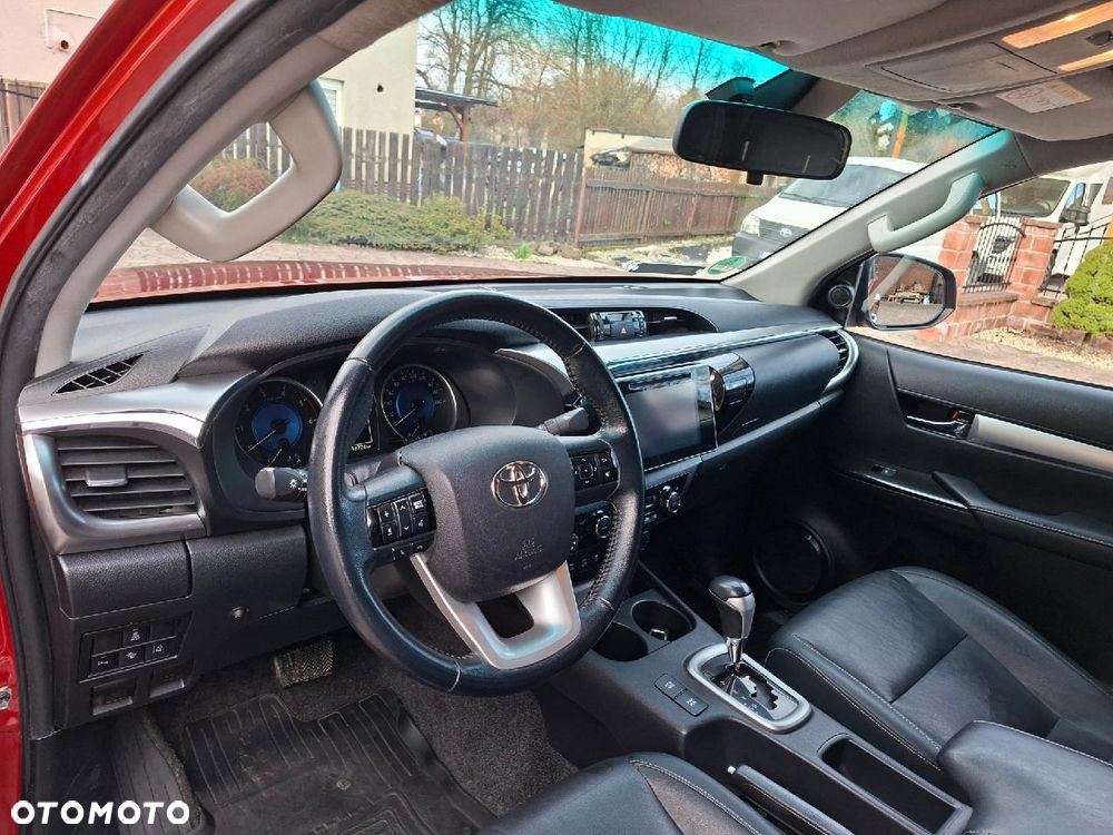 Toyota Hilux 4x4 Double Cab Autm Executive - 19