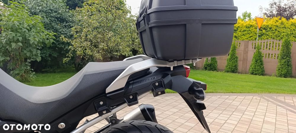 Suzuki V-STROM - 35