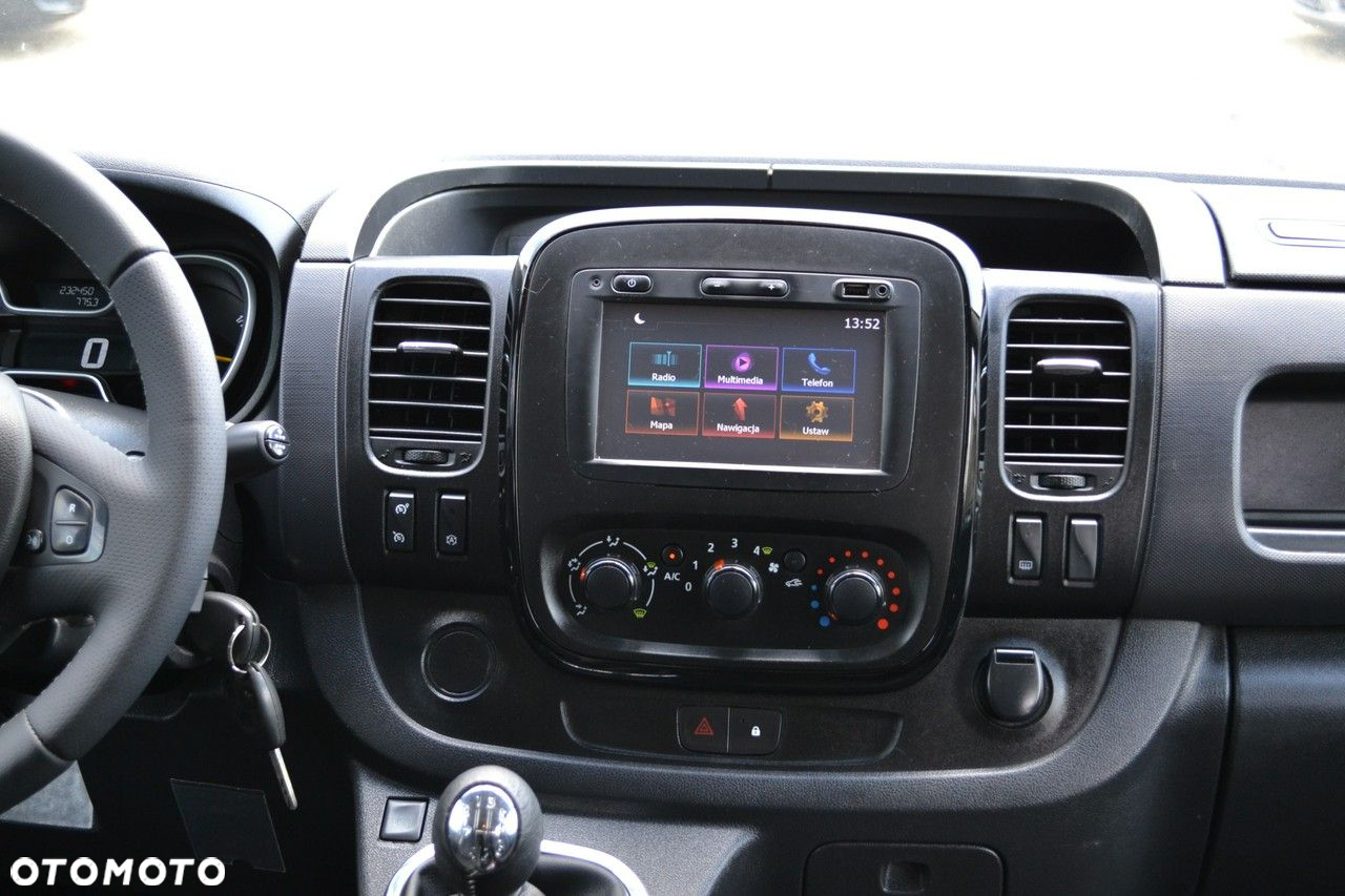 Opel Vivaro - 10