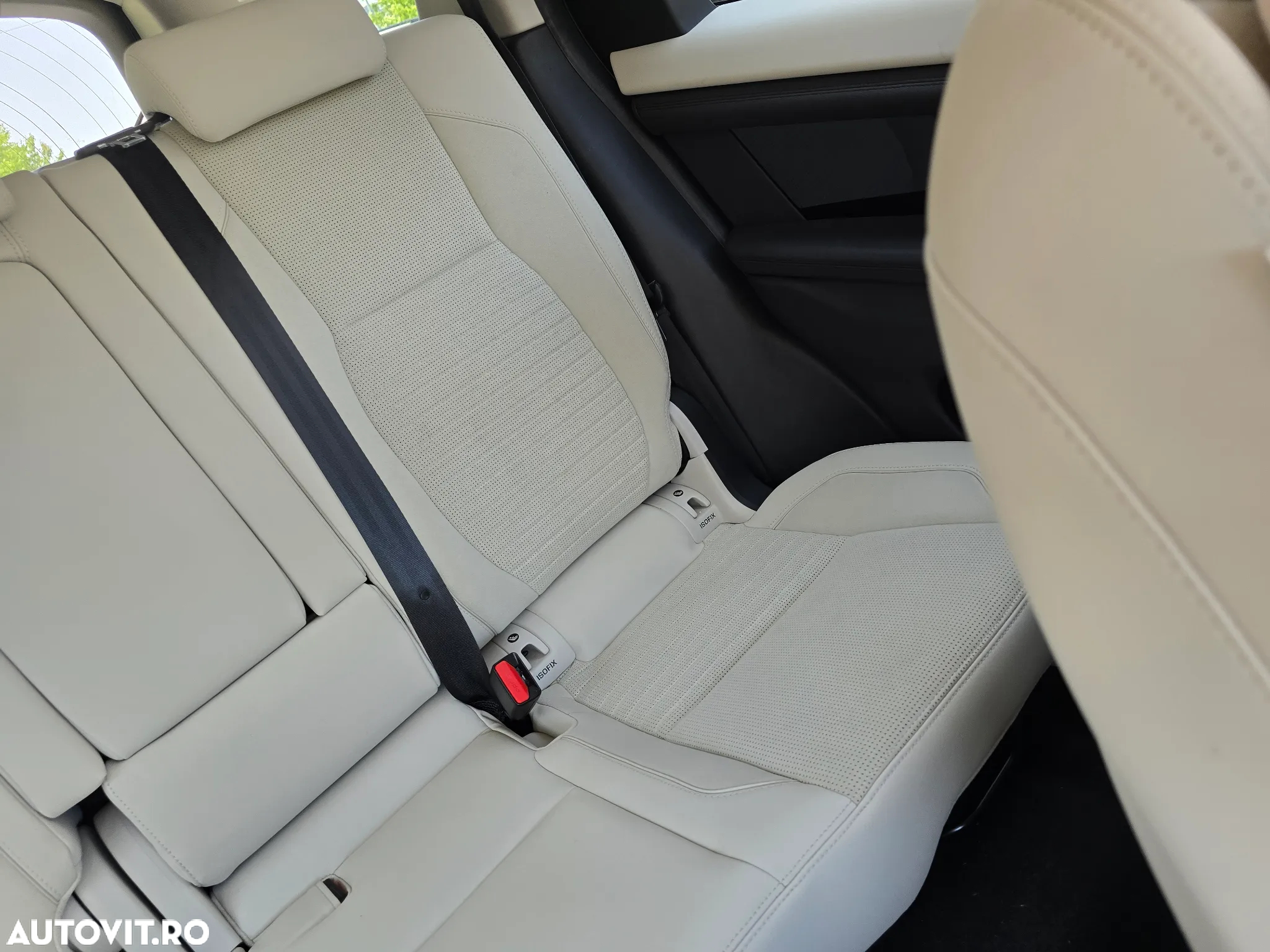 Land Rover Discovery Sport 2.0 D180 MHEV SE - 12