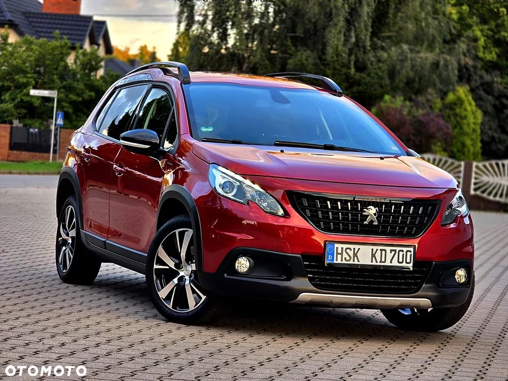 Peugeot 2008 BlueHDi 120 EAT6 Black Edition - 12