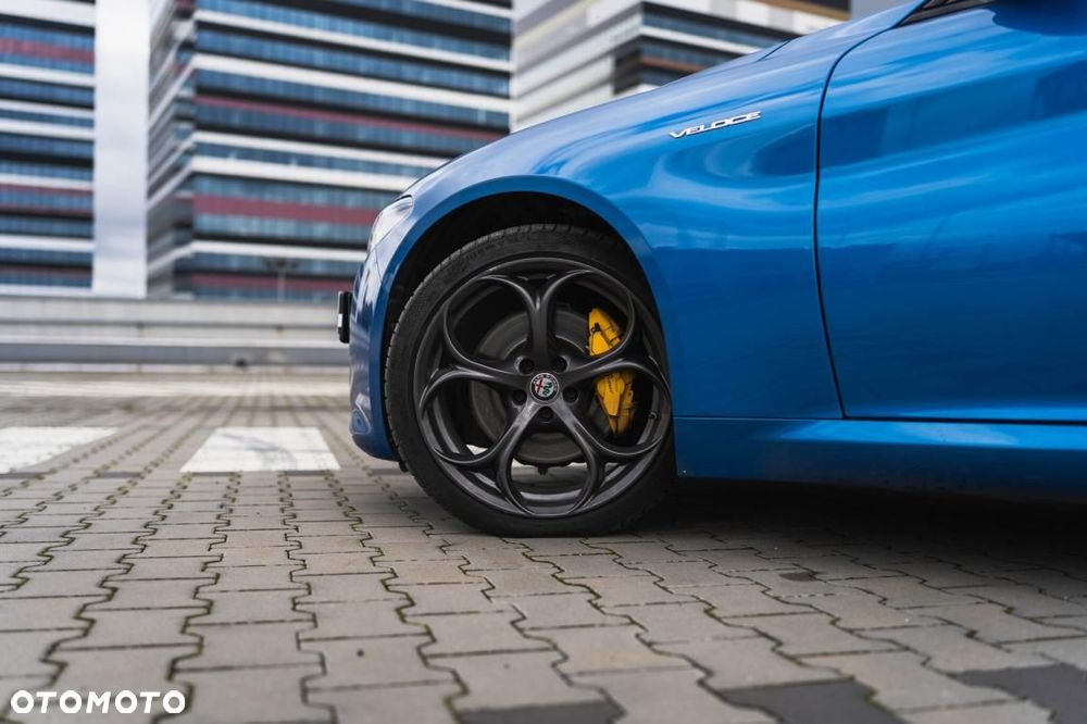 Alfa Romeo Giulia - 9