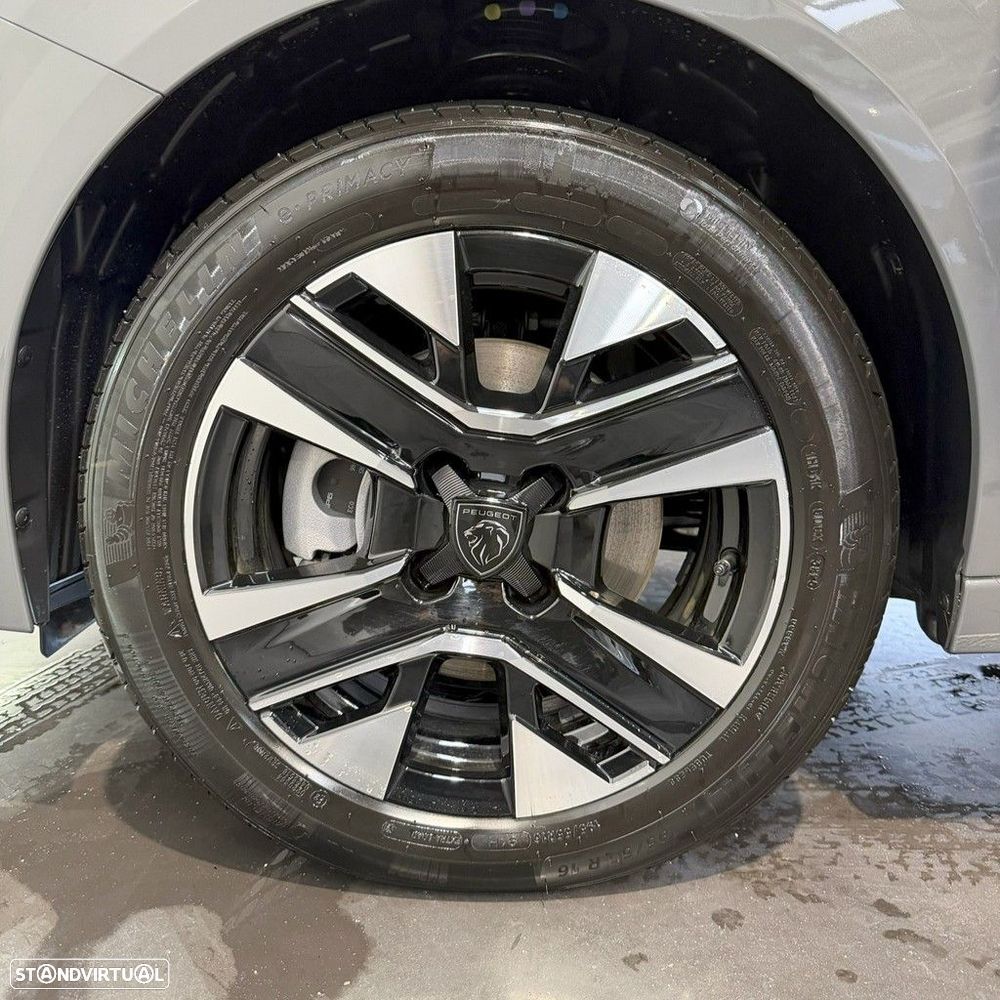 Peugeot e-208 51 kWh Allure - 15