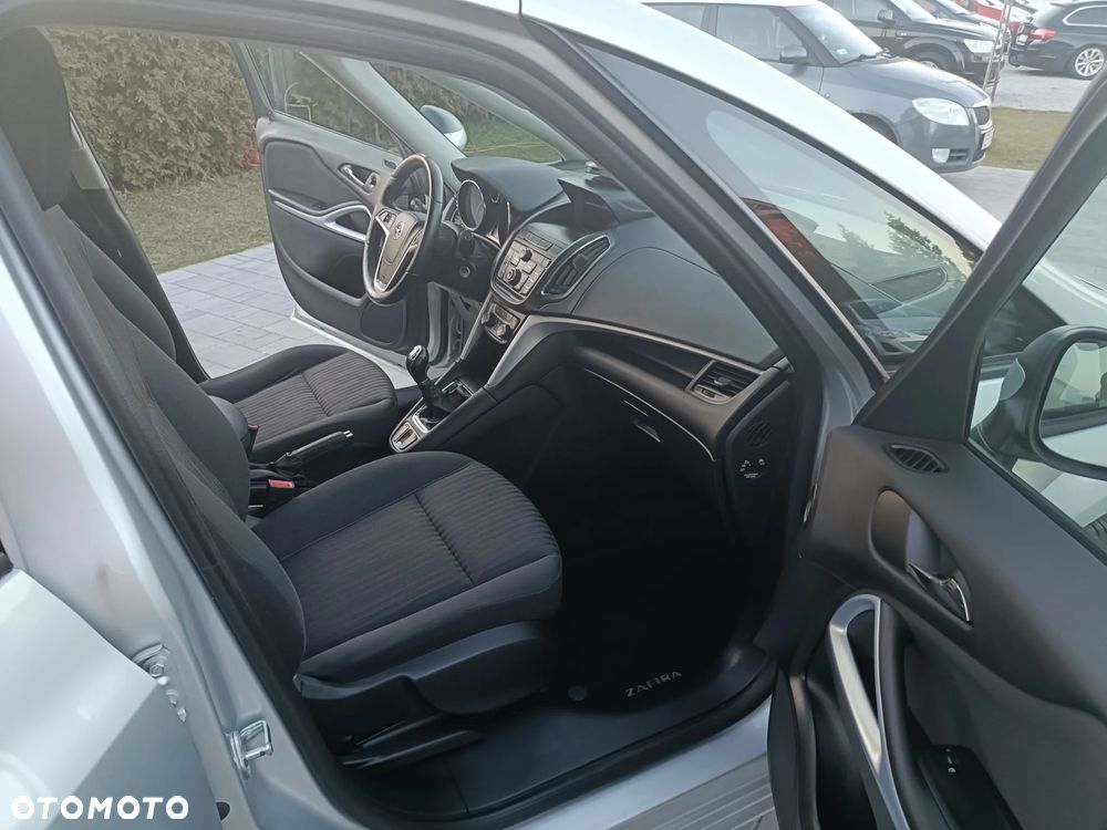 Opel Zafira - 20