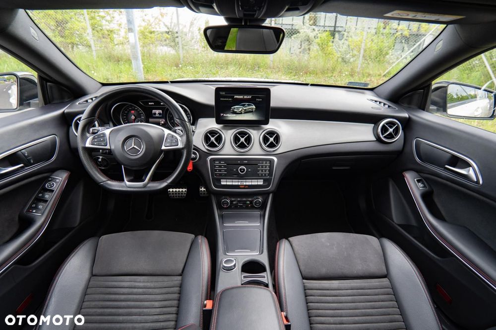 Mercedes-Benz CLA - 11