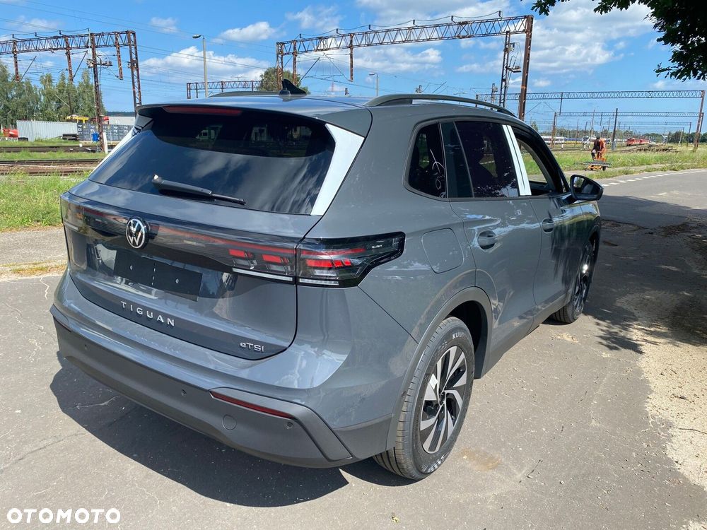 Volkswagen Tiguan - 7