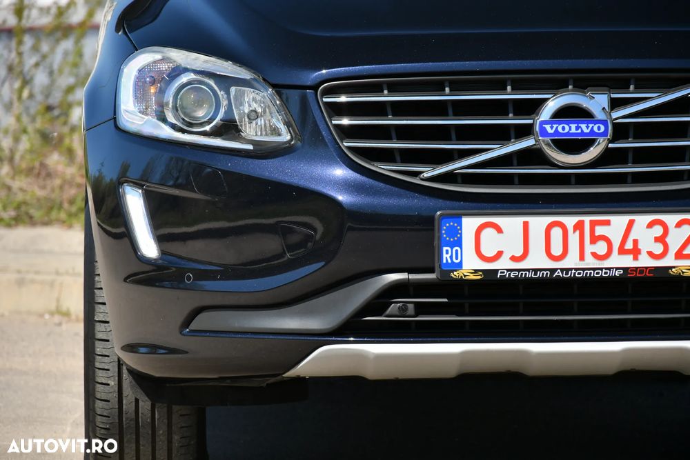 Volvo XC 60 D5 AWD Geartronic Summum - 12